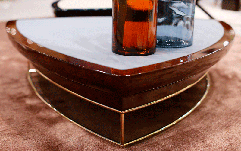 Фото 2 - Журнальный стол Madison треугольный коричневый 